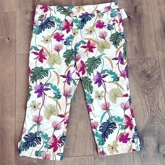 Insight Pants - Insight island print capris